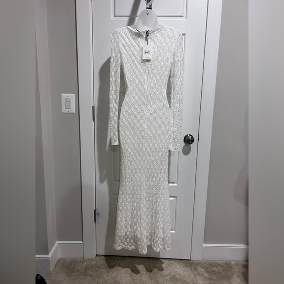 REVOLVE BARDOT Adoni Midi Dress in White - Picture 8 of 16